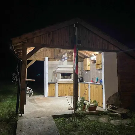 къща горски чар Бели-Осым