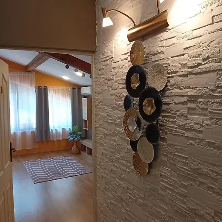 къща горски чар Бели-Осым